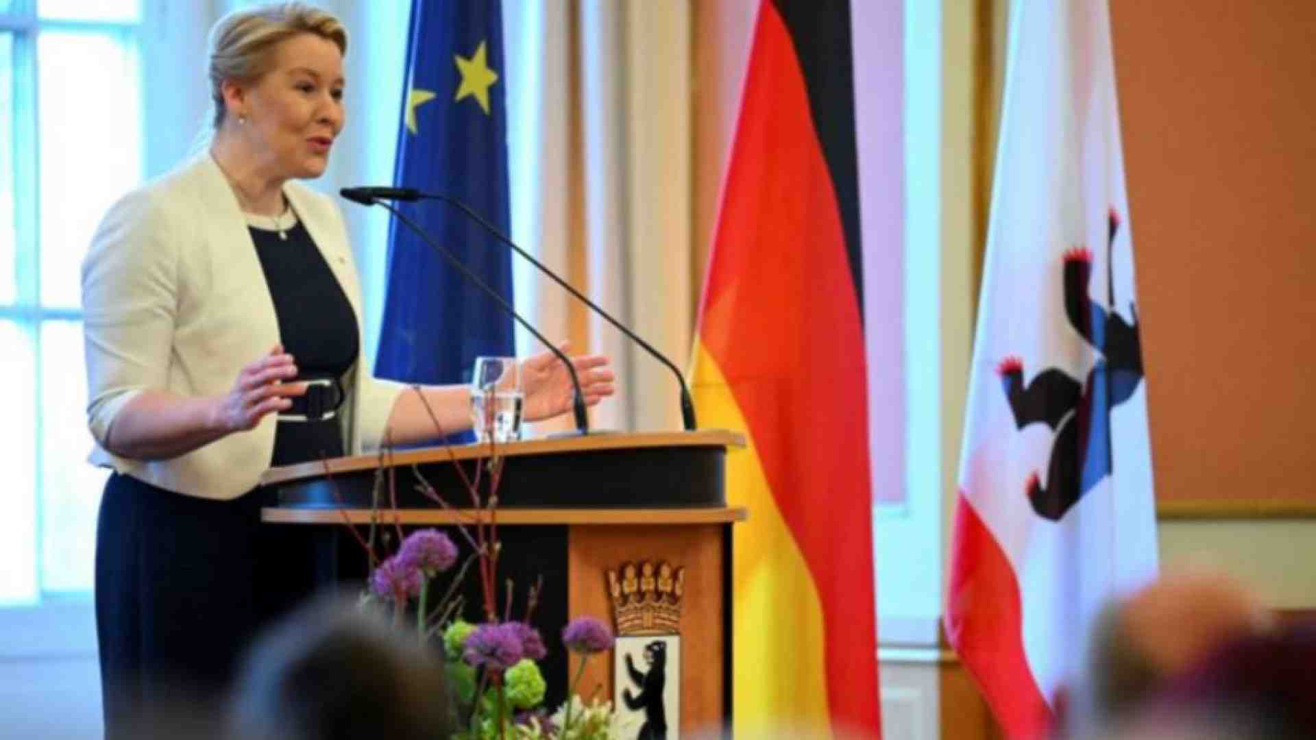 Immagine di Agguato a Berlino, ferita l'ex sindaca