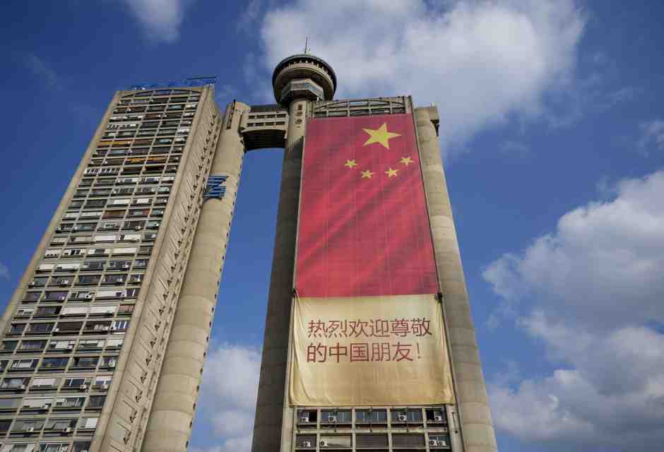 La Serbia celebra Xi Jinping e cancella le critiche dei giorni francesi