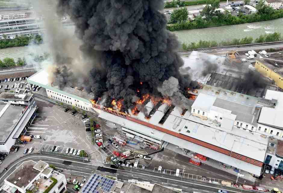 &nbsp;Incendio a Bolzano - foto Ansa