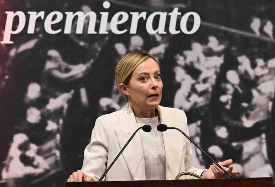 Meloni e il premierato balera. "Voglio dialogare ma non getto la spugna", lobbisti, attori per la pacificazione
