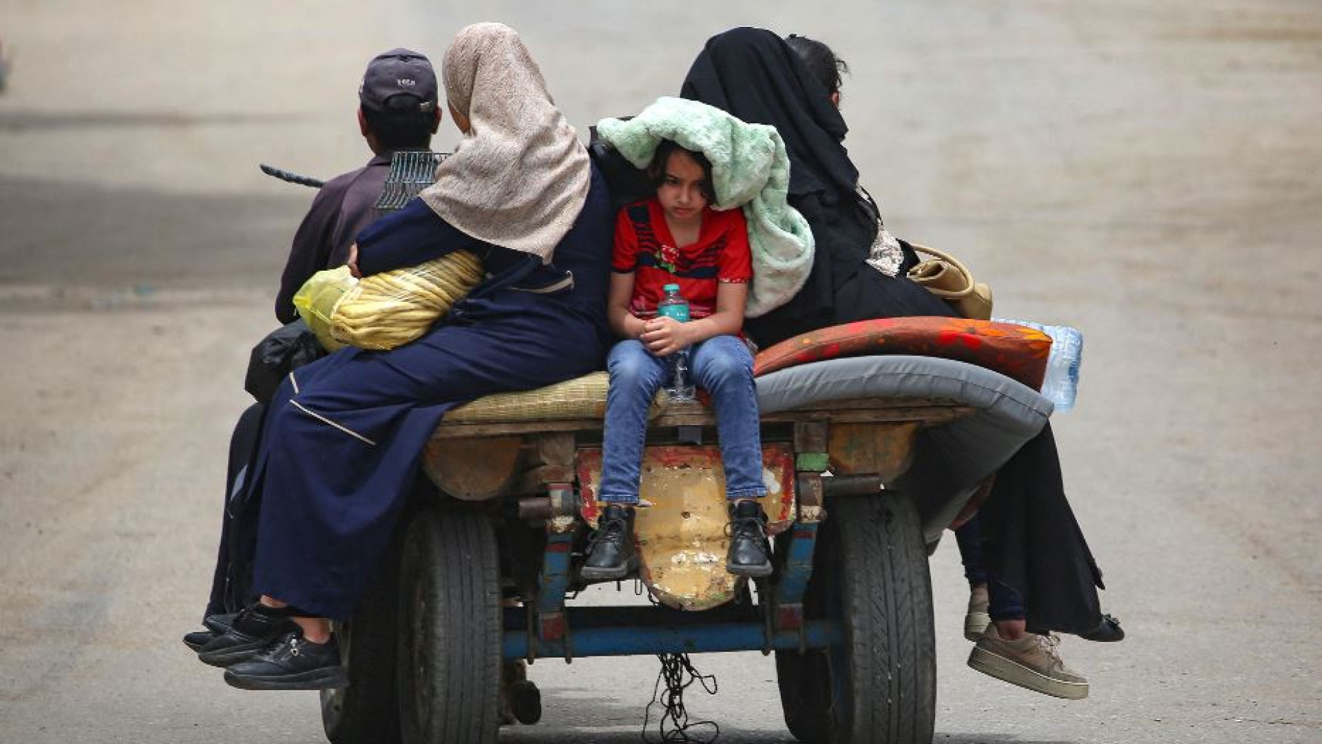 Immagine di Israele: «Avanti su Rafah». I carri armati circondano la zona est