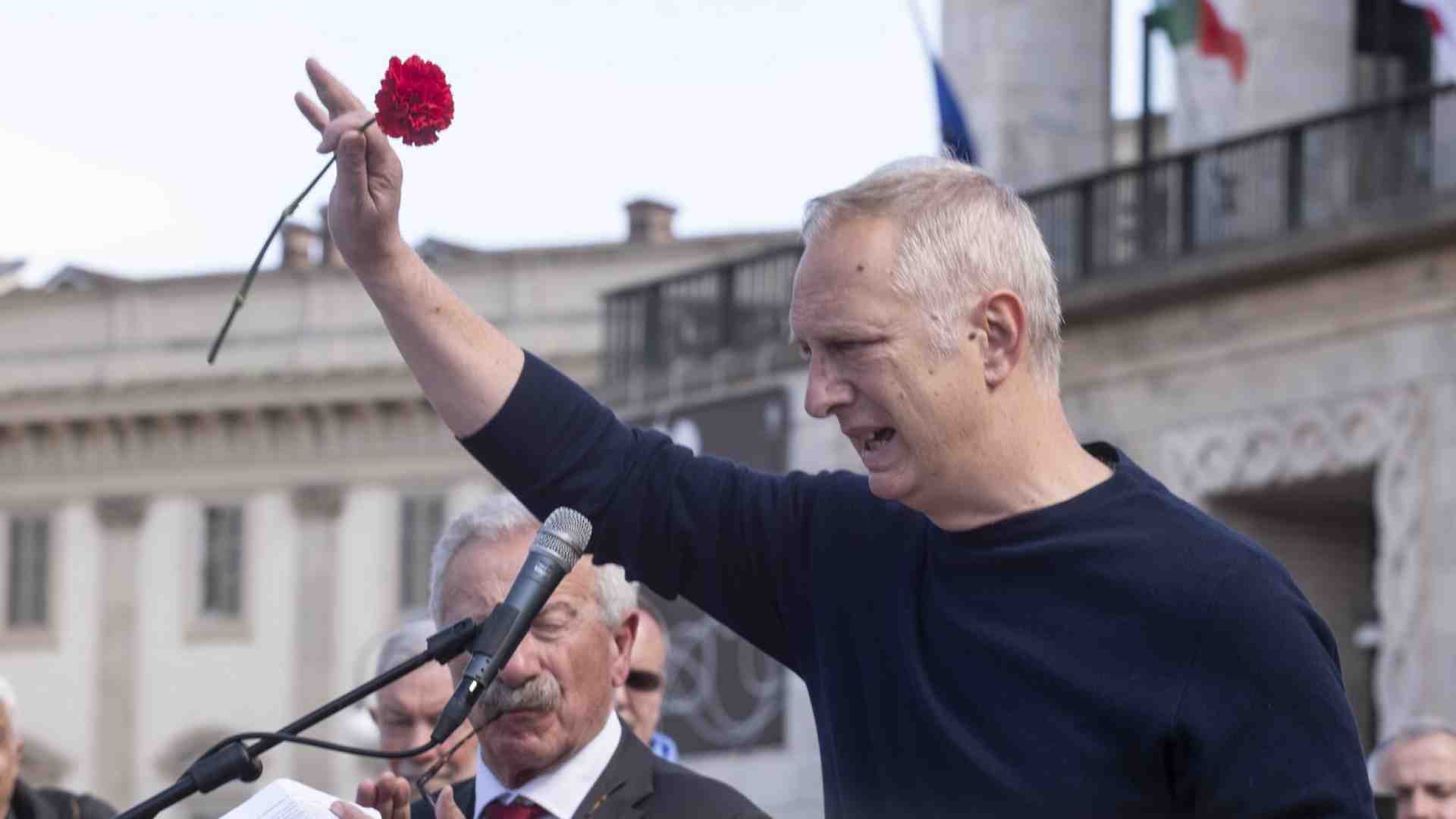 Immagine di Scurati contro la corruzione. Ma non sa che l’aggettivazione indignata è un peccato mortale?