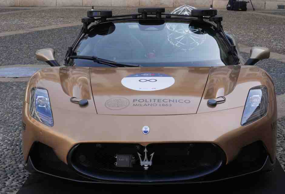 Maserati MC20 Cielo Foto LaPresse