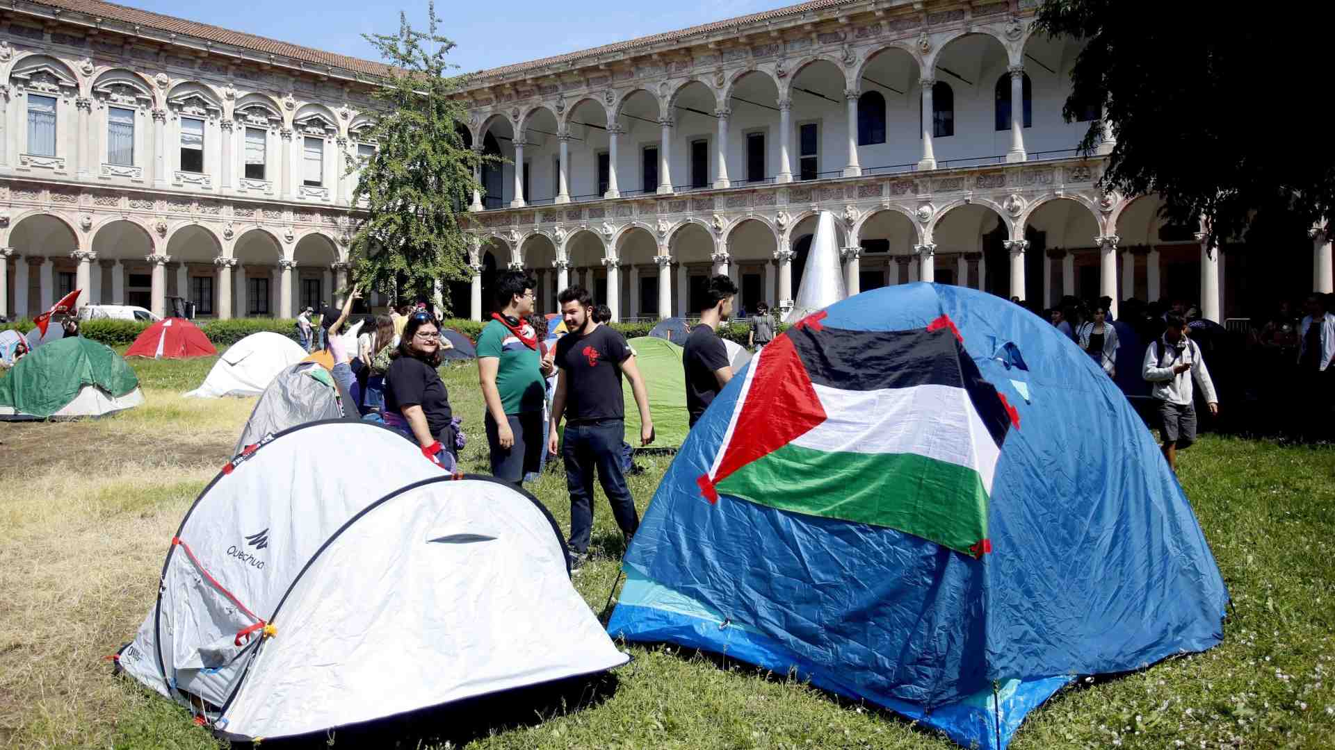 Immagine di Statale, più voti meno tende contro Israele. La "acampada" che non convince gli studenti