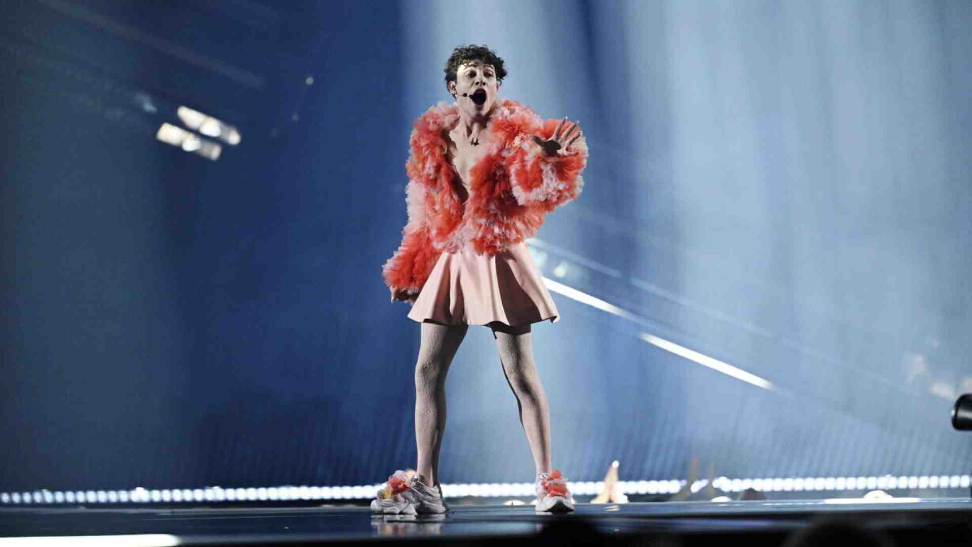 Immagine di Donne, l'uomo che si mette la gonna vi impone i pantaloni