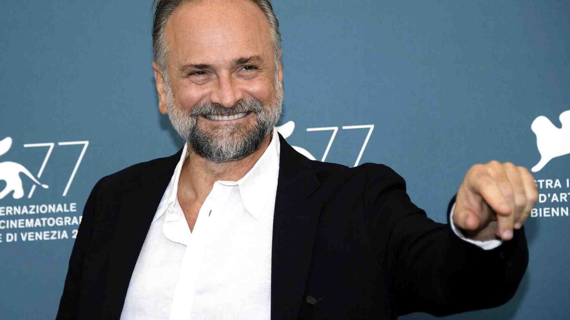 Immagine di Mussolini, Tolkien e Pino Insegno: colloquio con Massimo Popolizio