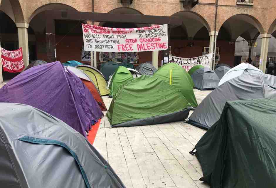 Viaggio nella protesta pro Palestina all'università di Bologna