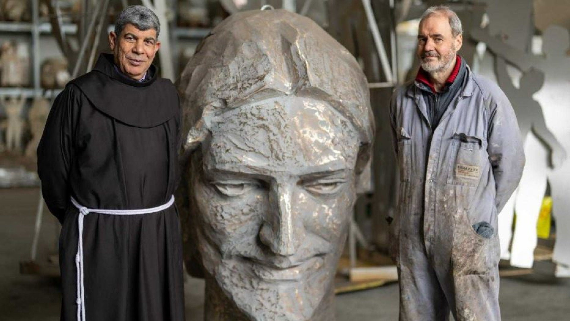Immagine di Da Verona a Gerusalemme: la statua di Cristo benedetta dal Papa