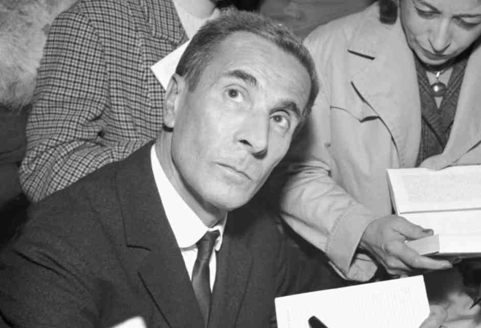 Il Giro d'Italia annusato e raccontato da Dino Buzzati