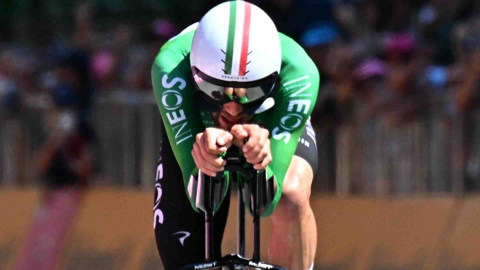 Immagine di Giro d'Italia, Filippo Ganna questa volta ha sorriso