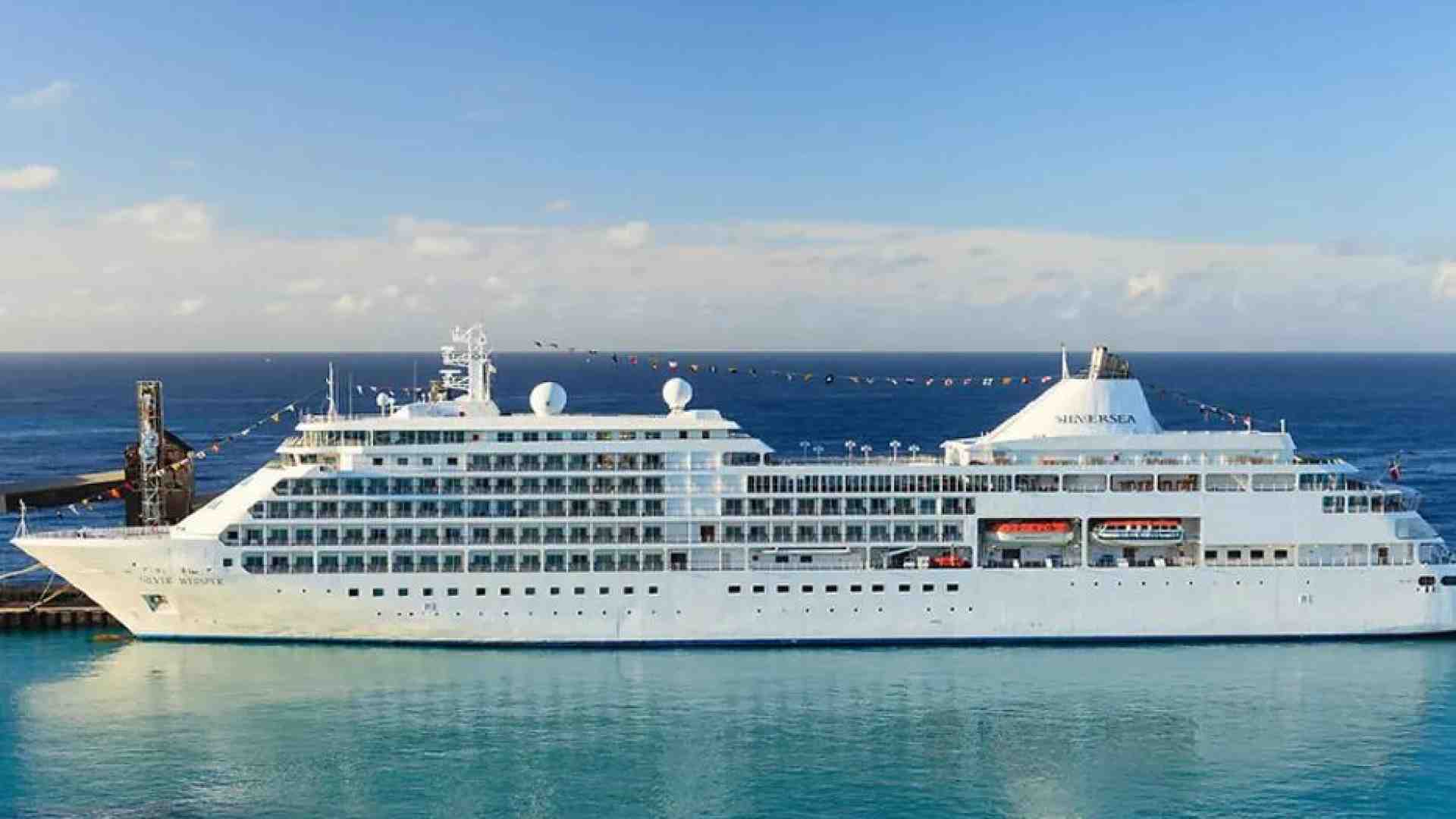 Immagine di Neonato trovato morto su una nave da crociera. La madre fermata per omicidio