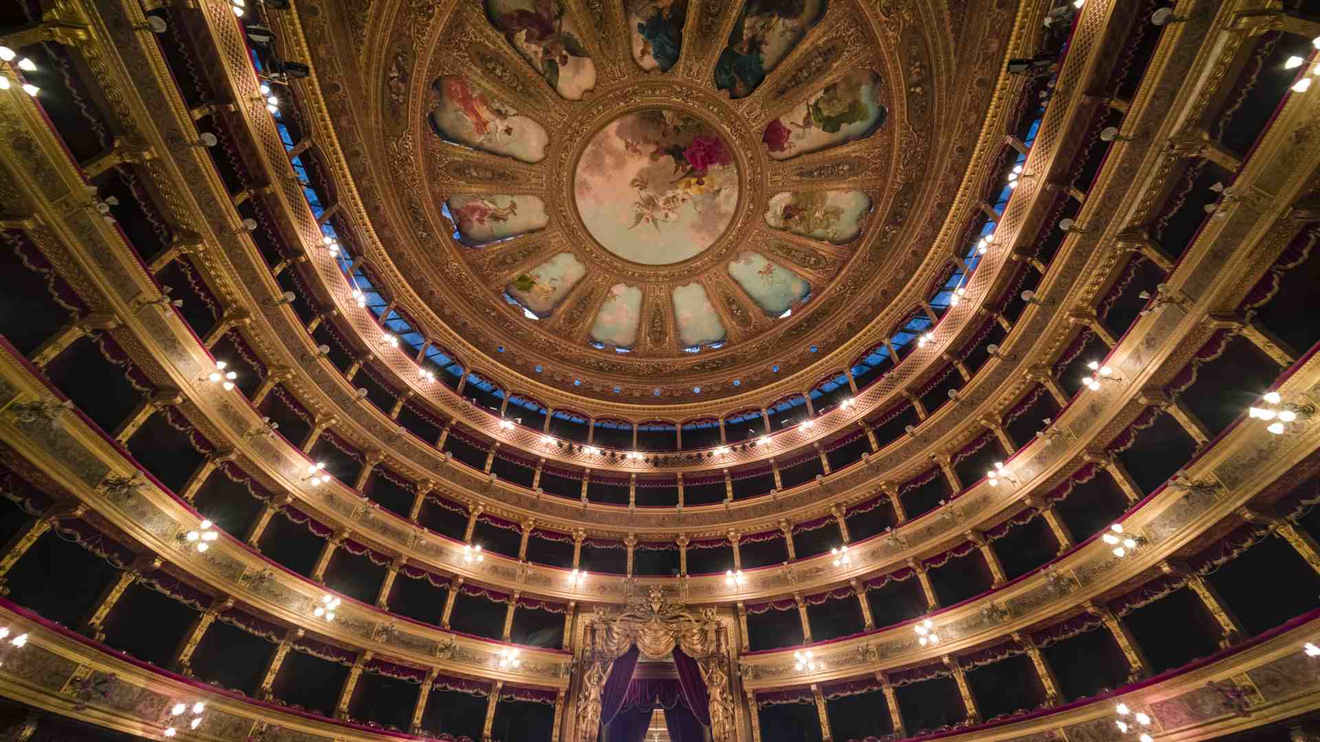 Immagine di Spettacolo emozionante, un grande direttore, adeguate le voci: "Tristano" a Palermo