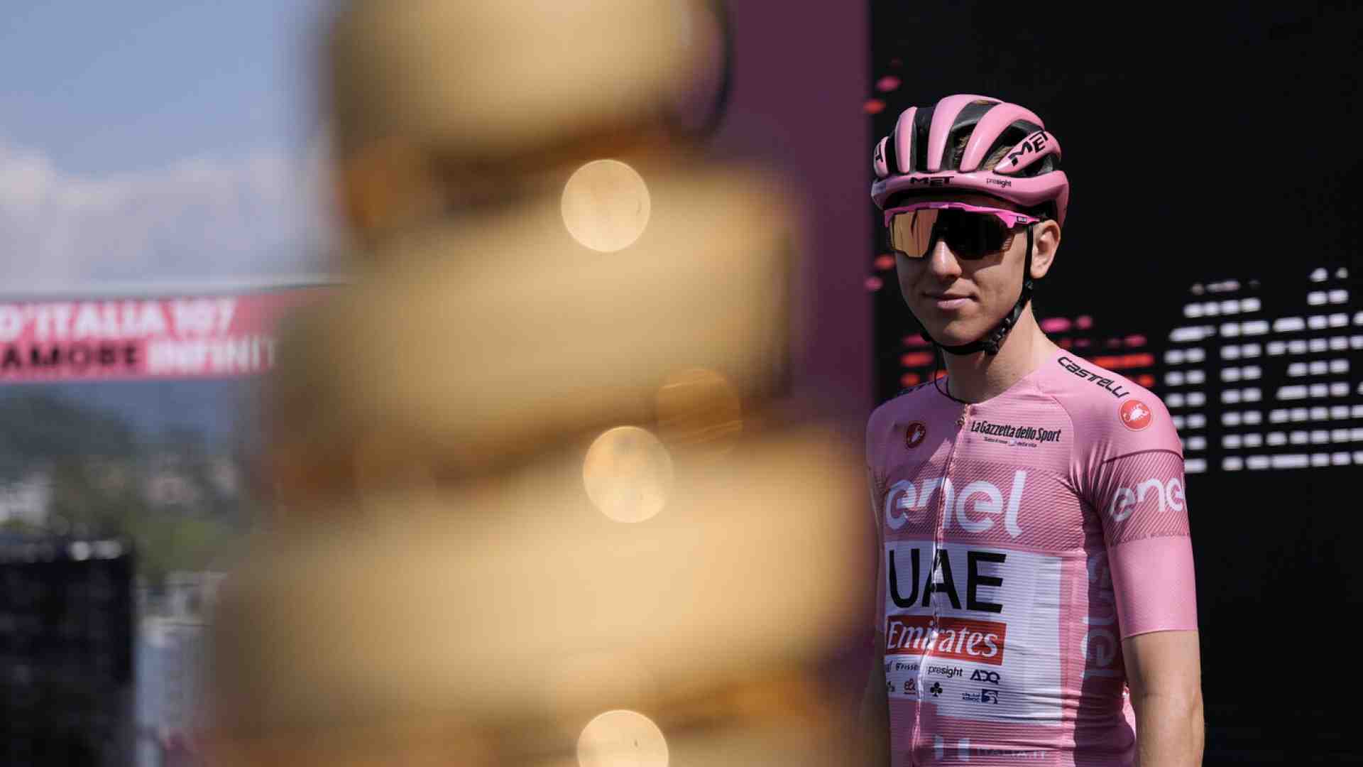 Immagine di Giro d'Italia, il dolce regime di Tadej Pogacar