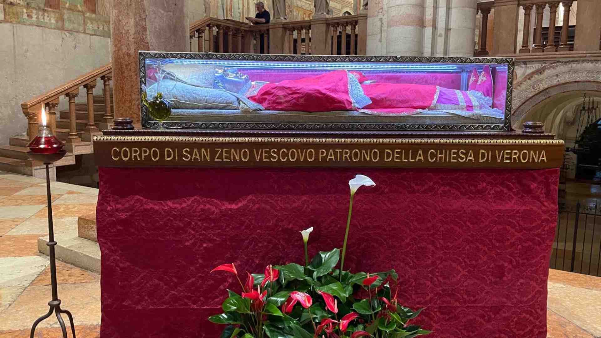 Immagine di Celebrazioni Zenoniane: festa del patrono e discorso del vescovo Domenico alla città