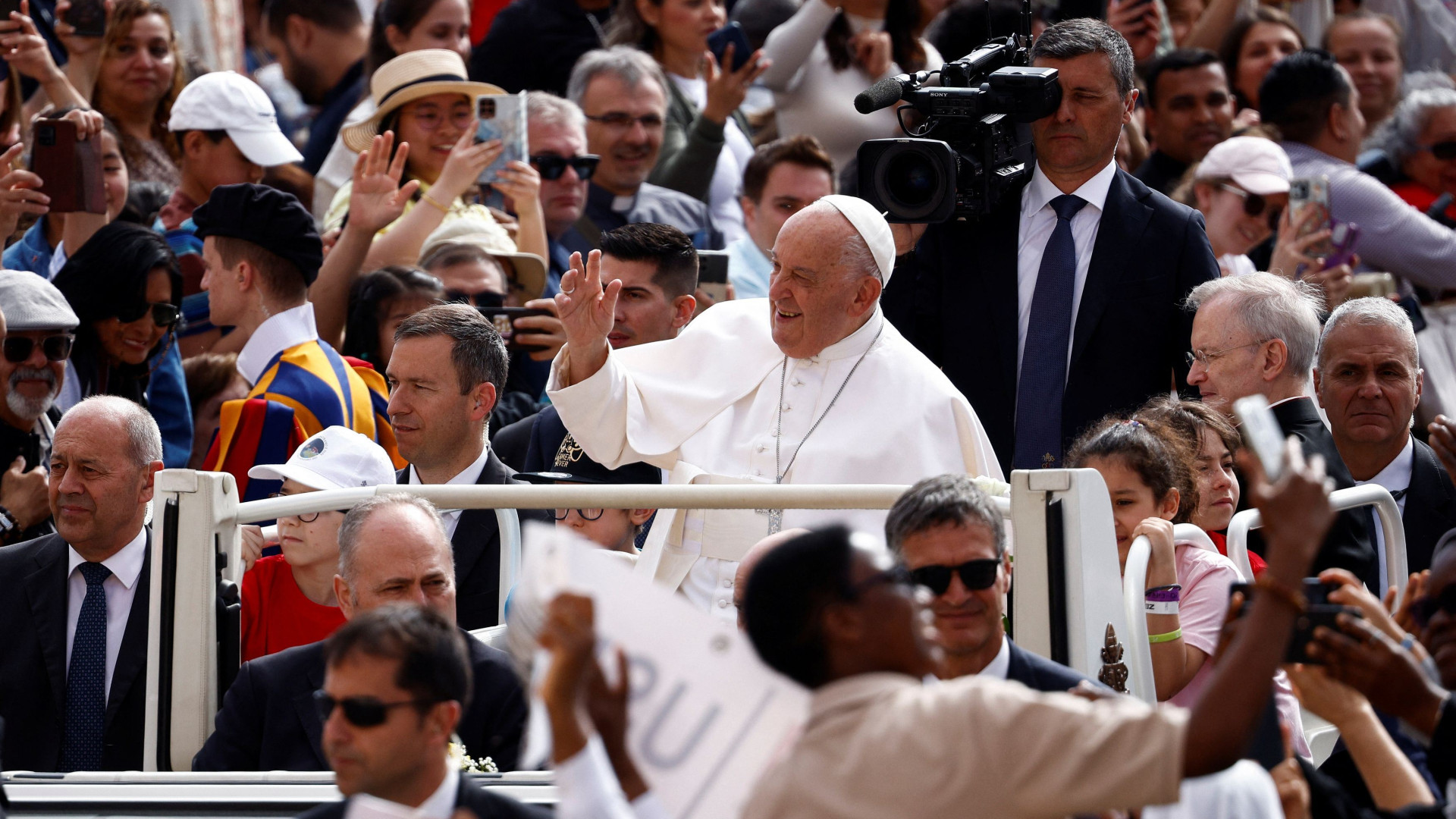 Immagine di Il Papa: «L'umiltà ci preserva da guerre e discordie»