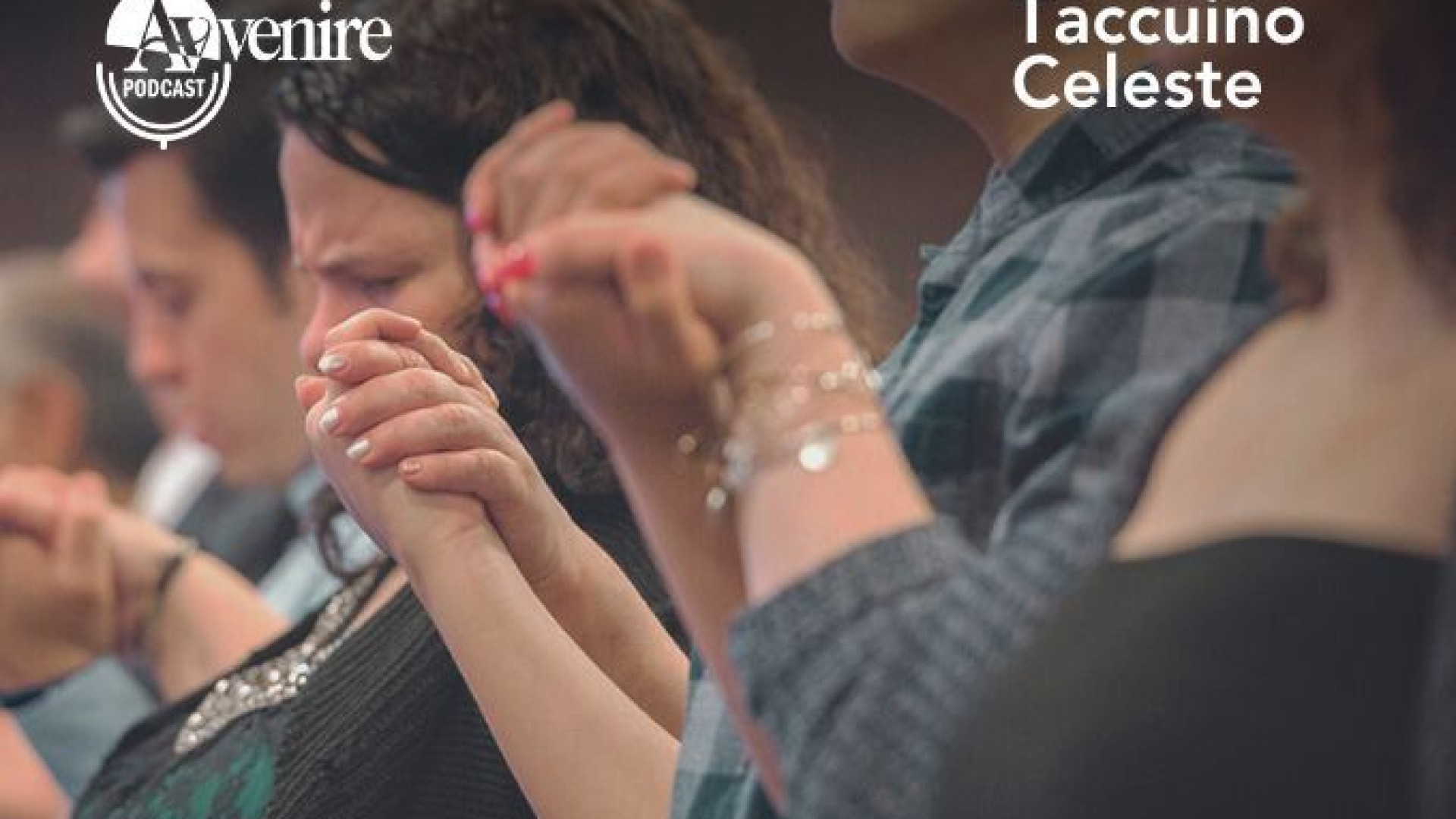 Immagine di Mano nella mano durante il Padre nostro? Perchè è meglio di no