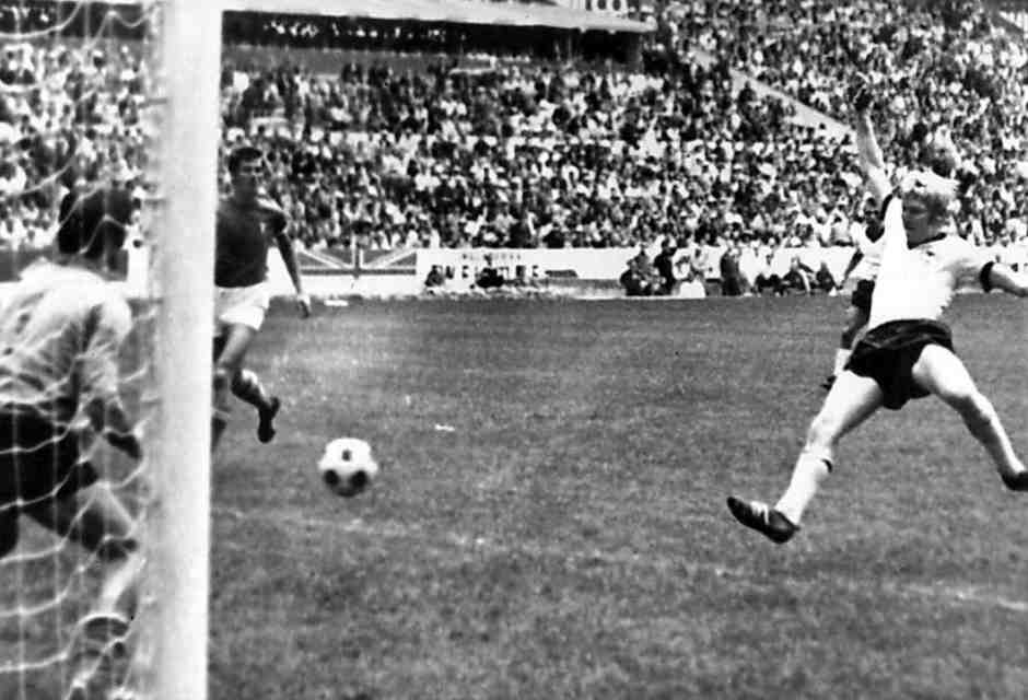 Il gol di&nbsp;Karl-Heinz Schnellinger in Italia-Germania 4-3