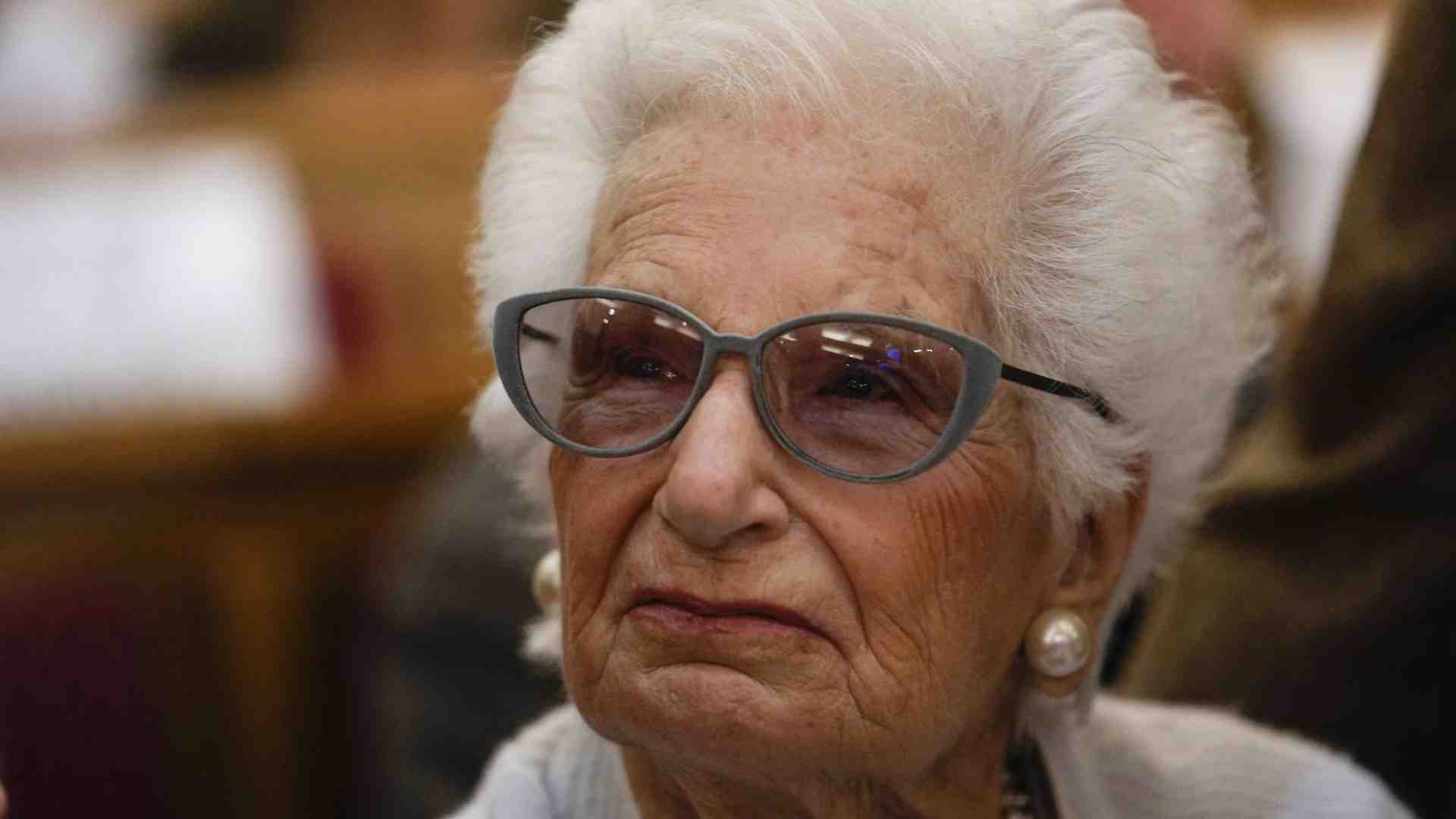 Immagine di Liliana Segre spieghi all’Aia la differenza tra vittime e carnefici