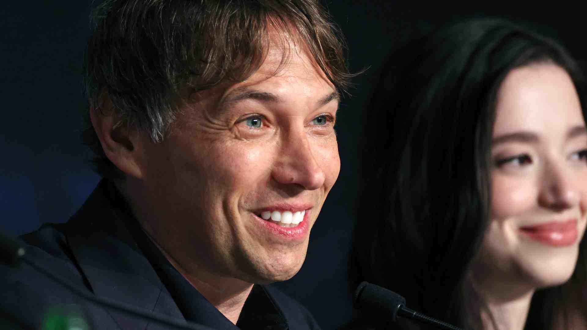Immagine di Al Festival di Cannes la biopic di Ėduard Limonov. E dopo otto giorni, ecco una commedia