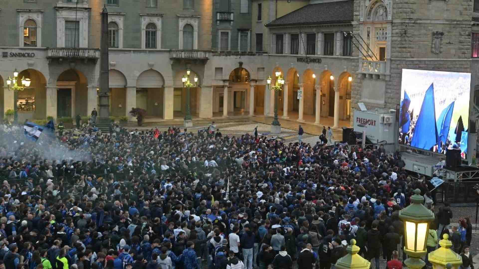 Immagine di Atalanta, la bandiera di una Bergamo che cambia