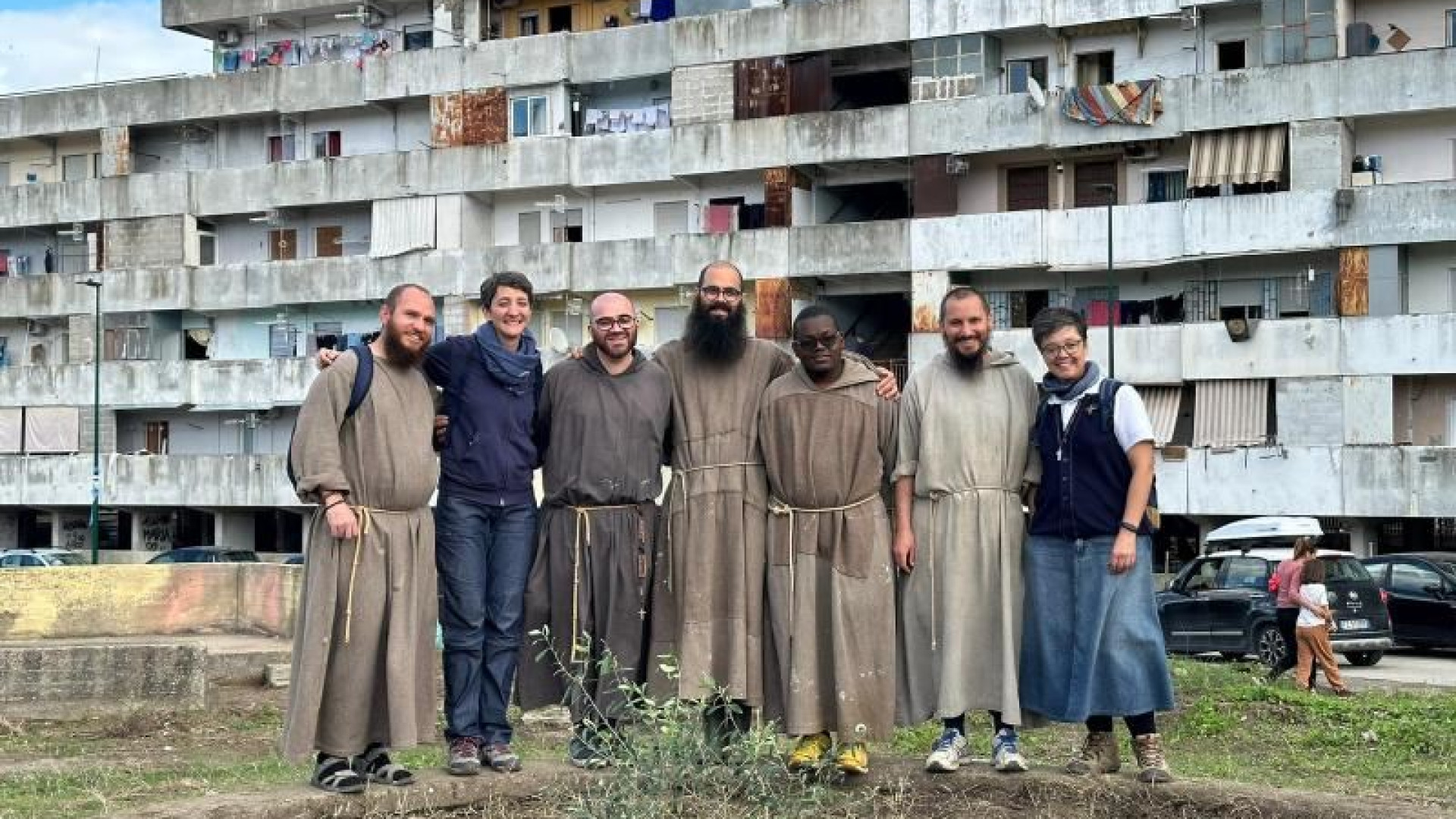 Immagine di I «frati dei vagoni» vivono la radicalità francescana a Napoli