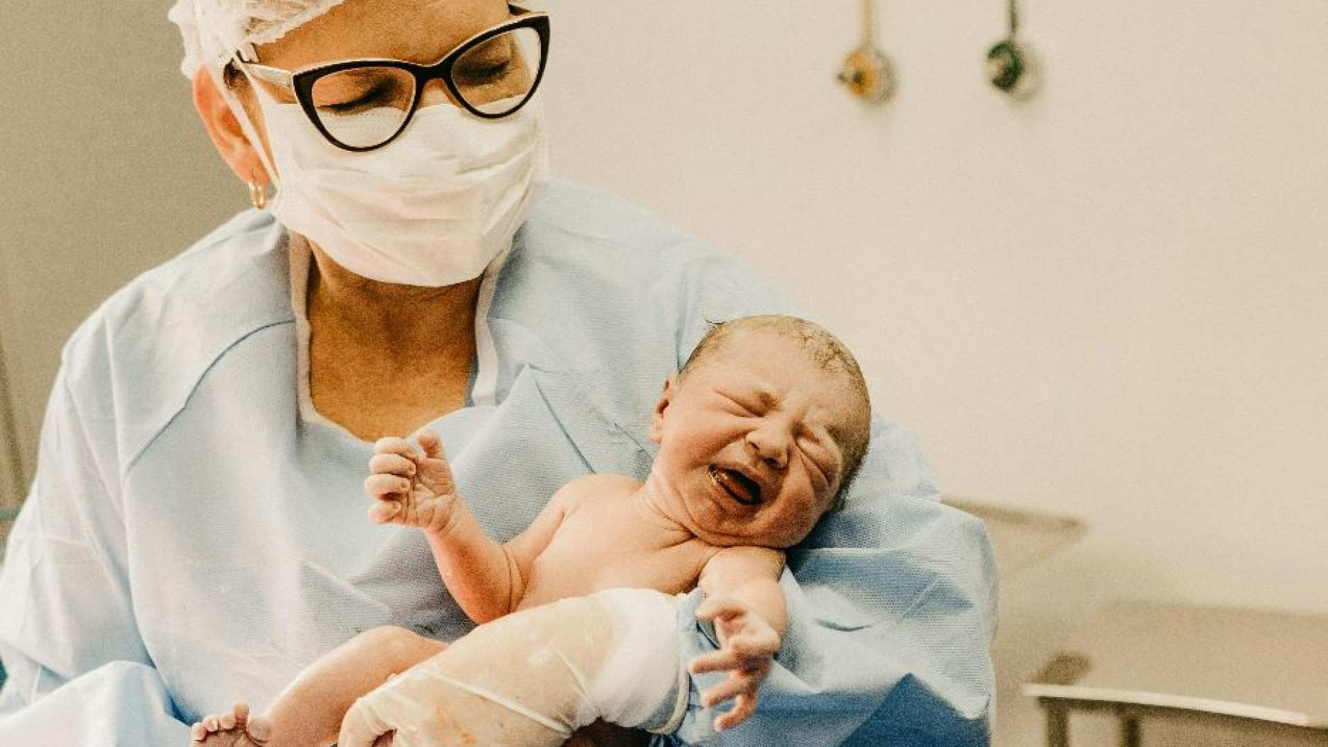 Immagine di Epidemia di pertosse, +800% di casi. «Occorre vaccinarsi in gravidanza»