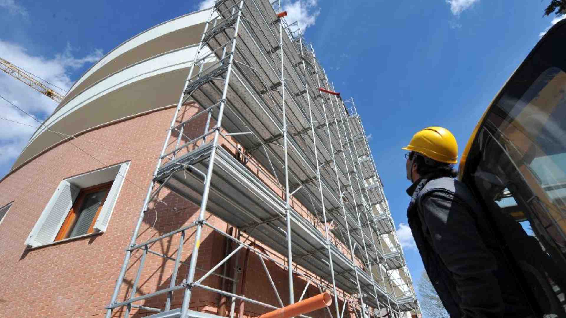 Immagine di Approvato il decreto Salva-Casa. Le misure e le reazioni