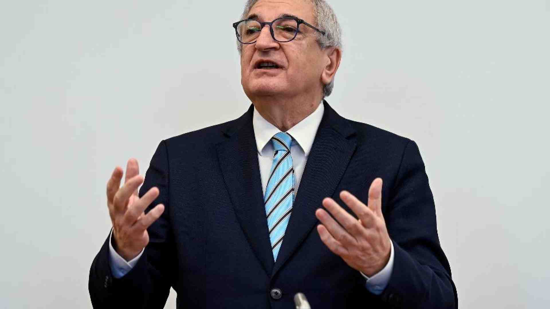 Immagine di Fdi contro il Consiglio di Stato: i balneari sono un caso istituzionale