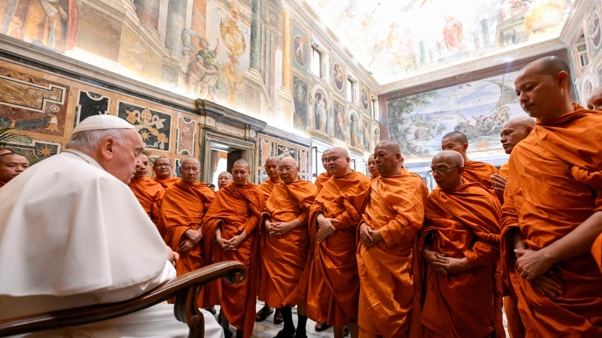 Immagine di Il Papa ai buddisti: «Collaboriamo per un mondo più inclusivo»