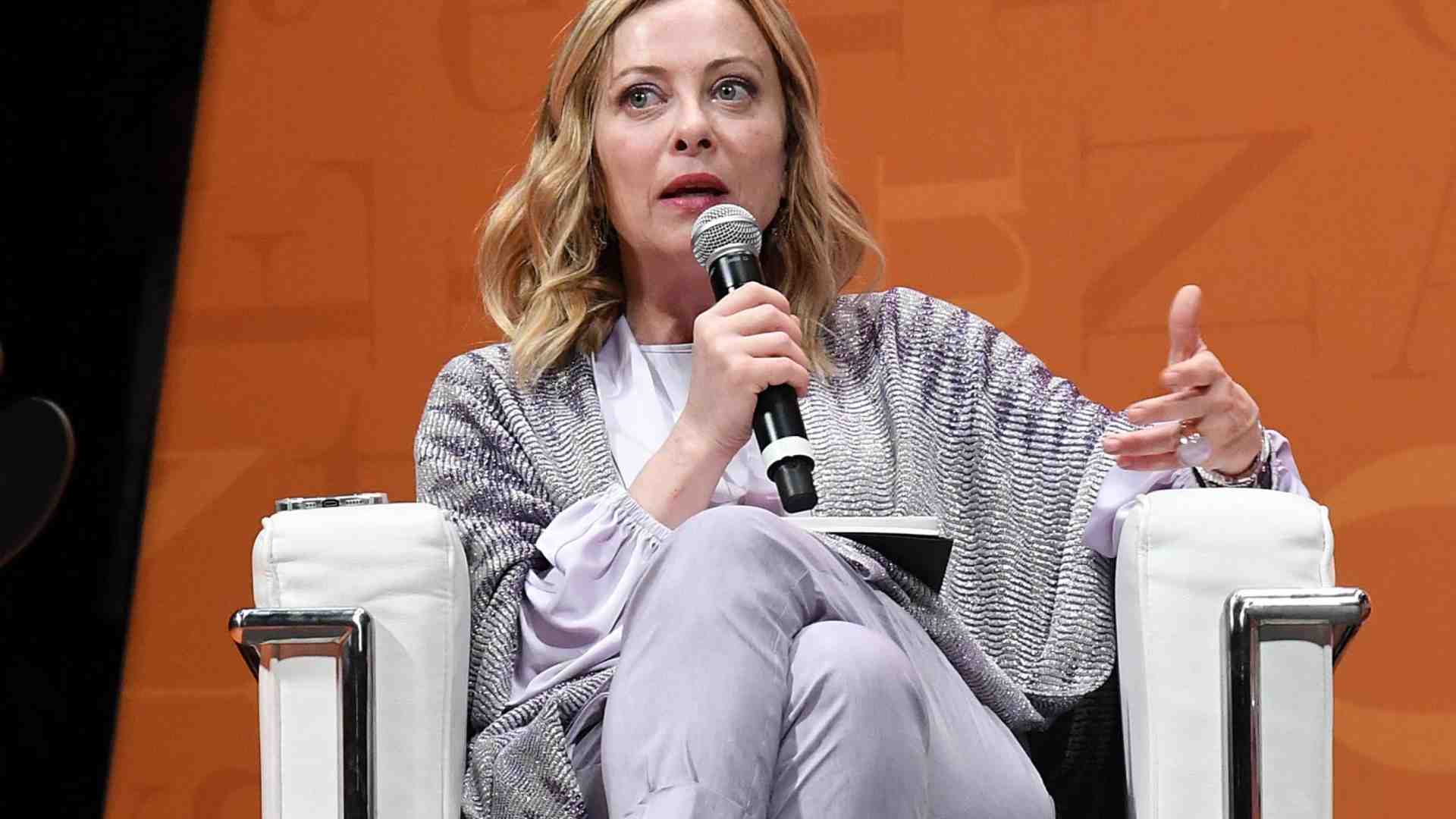 Immagine di Meloni: «Il referendum non passa? Chissene importa, non lascio»