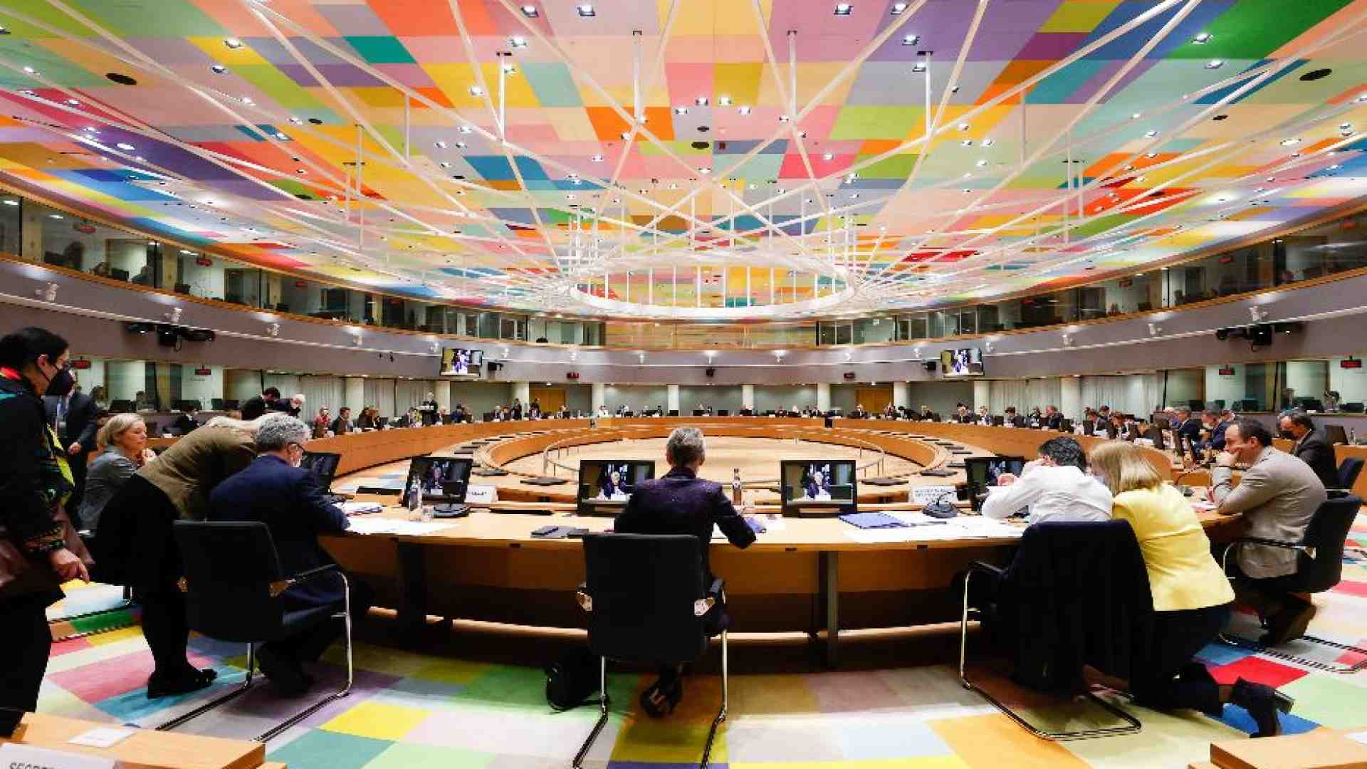 Immagine di Sfruttare la surrogata è un crimine europeo. Una buona notizia (a metà)