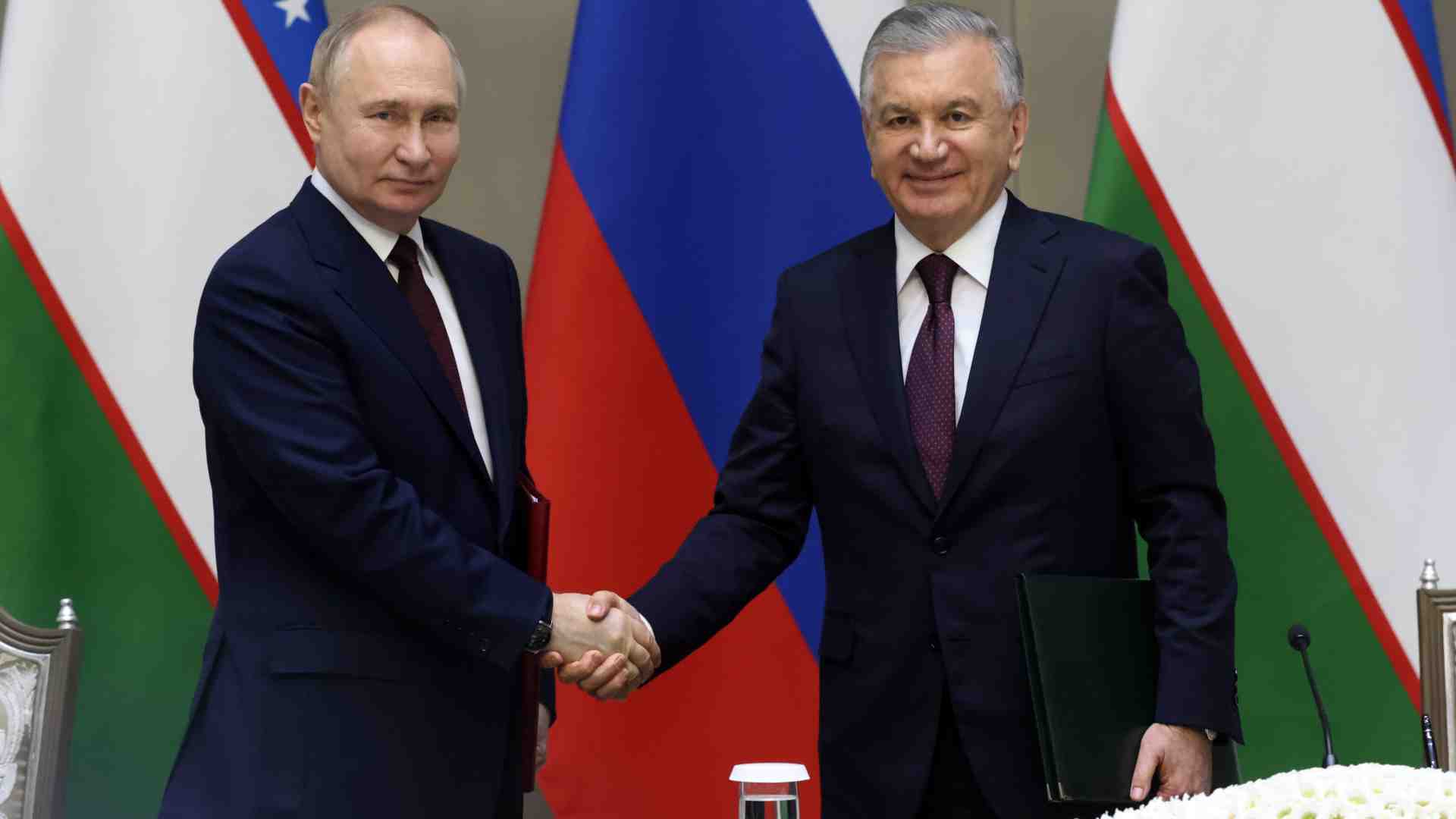 Immagine di L’Uzbekistan accoglie Vladimir Putin ma poi va a trattare con l’Ue a Roma
