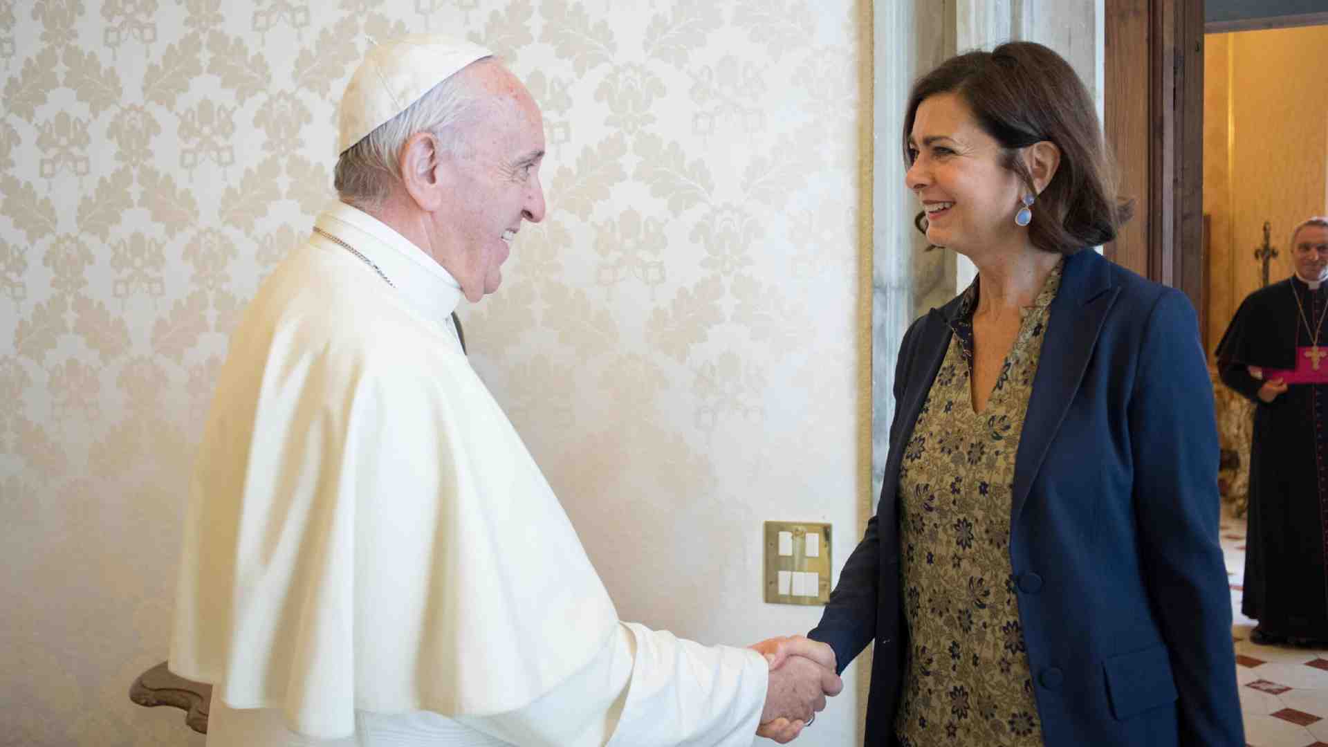 Immagine di Boldrini: “La legge Zan avrebbe condannato il Papa? No, ma quella è una brutta espressione”
