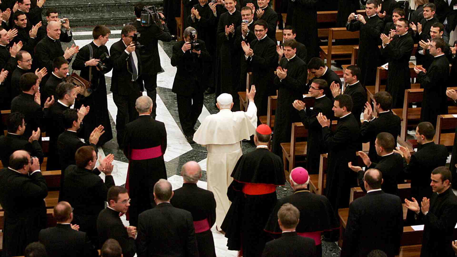 Immagine di Dopo le parole del Papa si parla di tutto tranne che dei seminaristi seri ed eroici