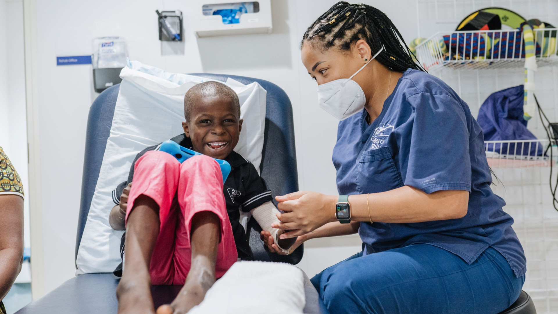 Immagine di Arriva un bastimento carico di... cure: ecco l'ospedale Msc