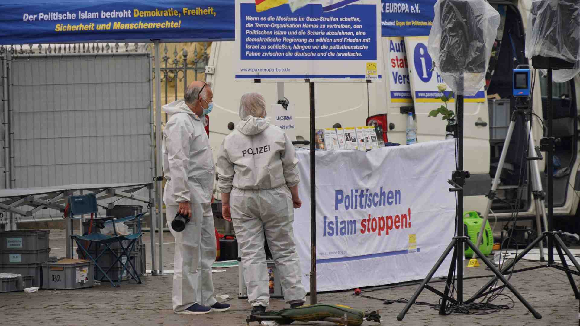Immagine di Un uomo ha accoltellato i partecipanti a un raduno anti-islam