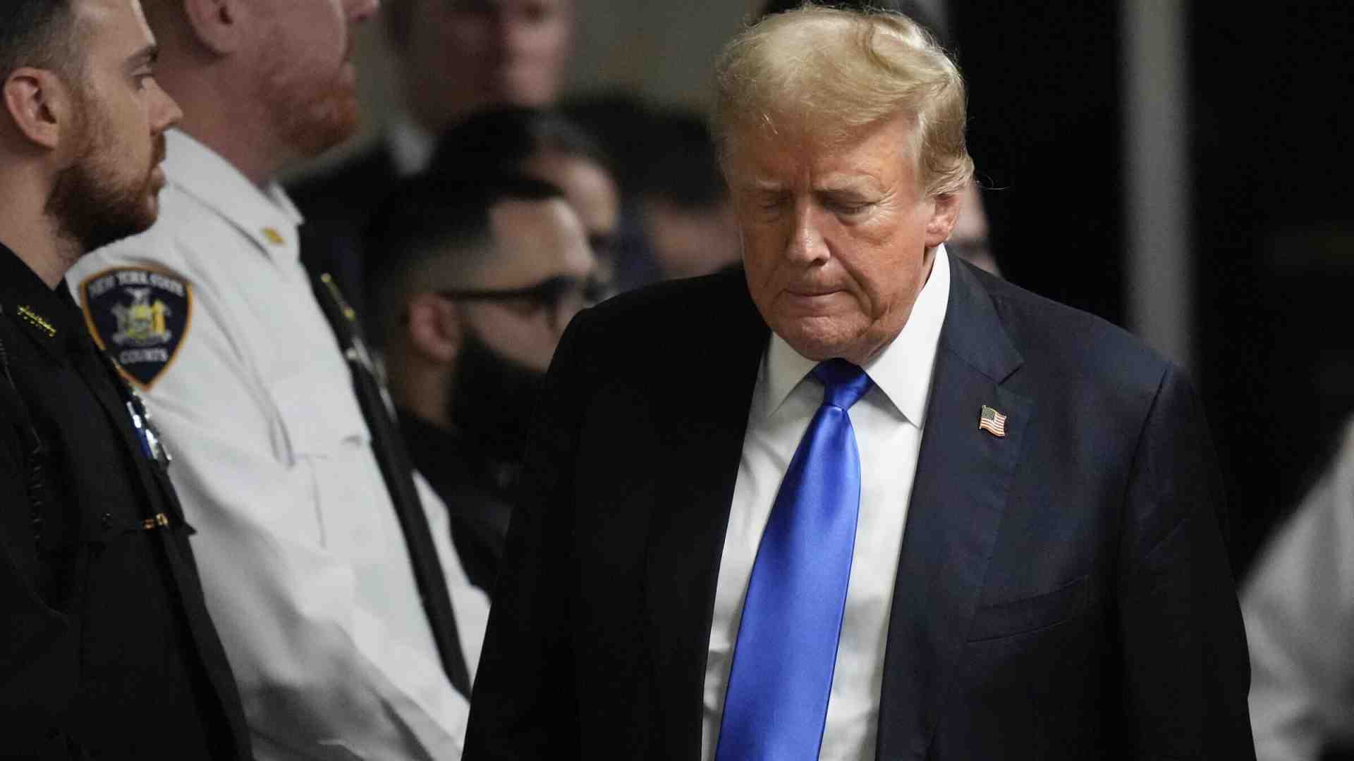 Immagine di Trump condannato, furibondo e confuso medita vendetta. Qualcuno cambierà idea sul voto a novembre?