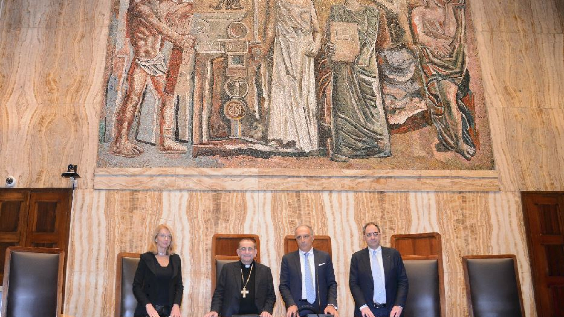 Immagine di Delpini: rivoluzione morale contro mafie e usura. «Dio è alleato del bene»