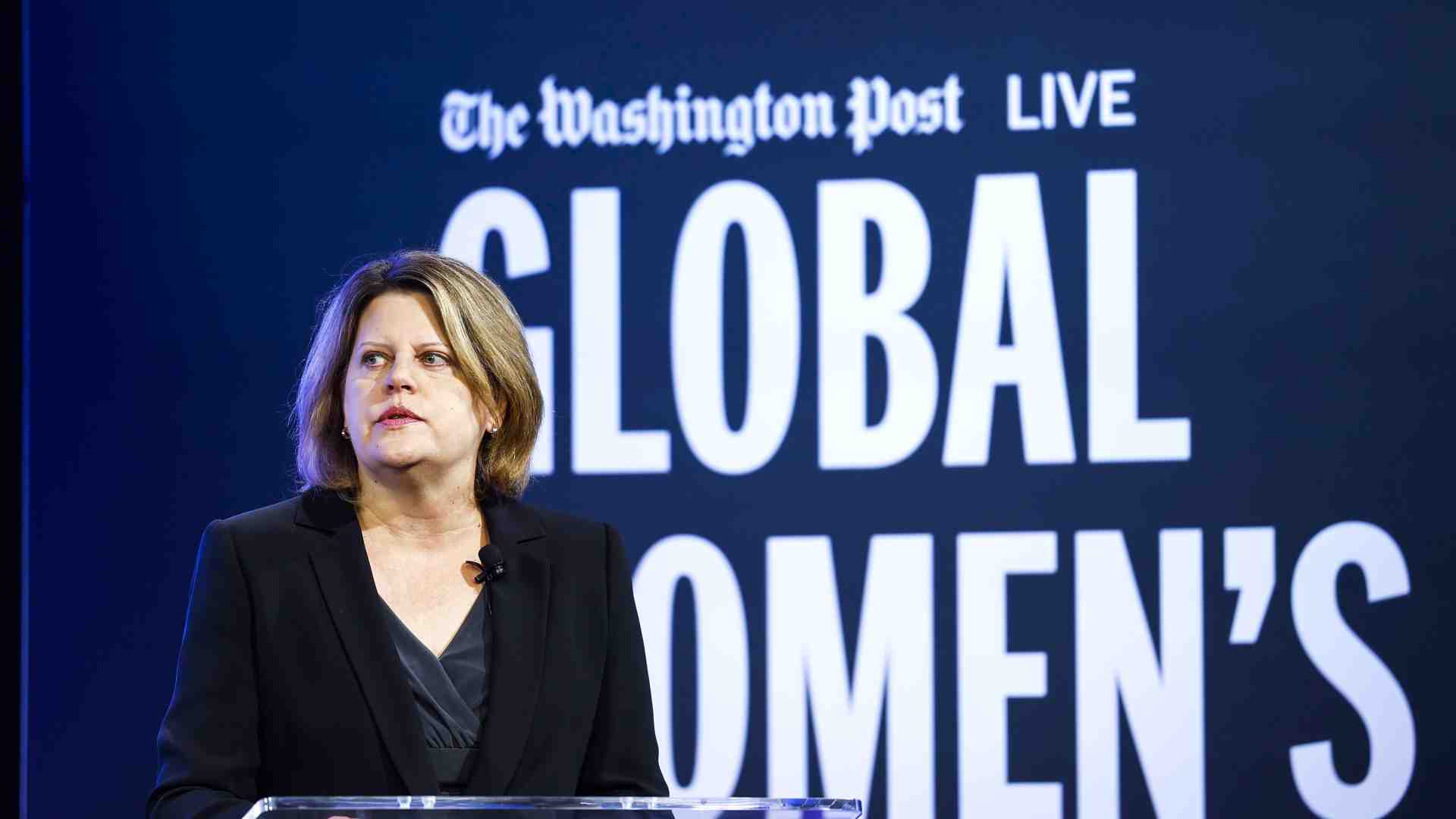 Immagine di Il Washington Post nei guai perde anche la sua direttrice superstar Sally  Buzbee