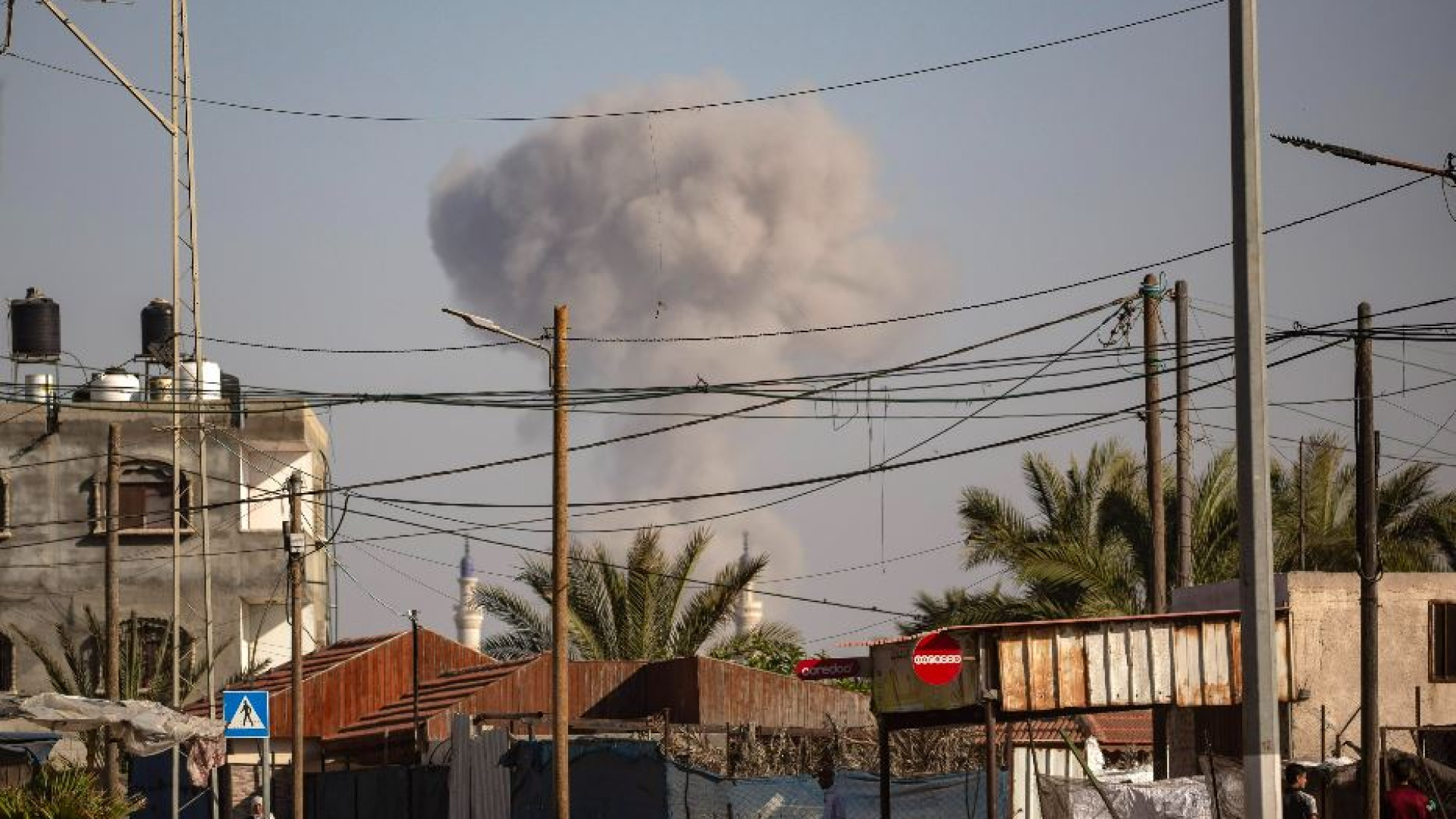 Immagine di L'appello dei mediatori non ferma i raid israeliani