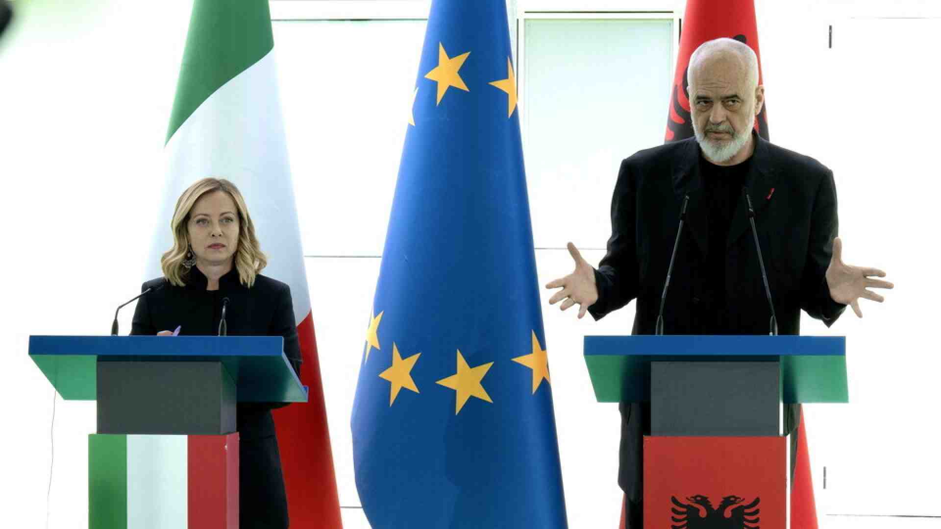 Immagine di Le ultime mosse elettorali ci dicono cosa lega davvero i partiti ai loro elettorato
