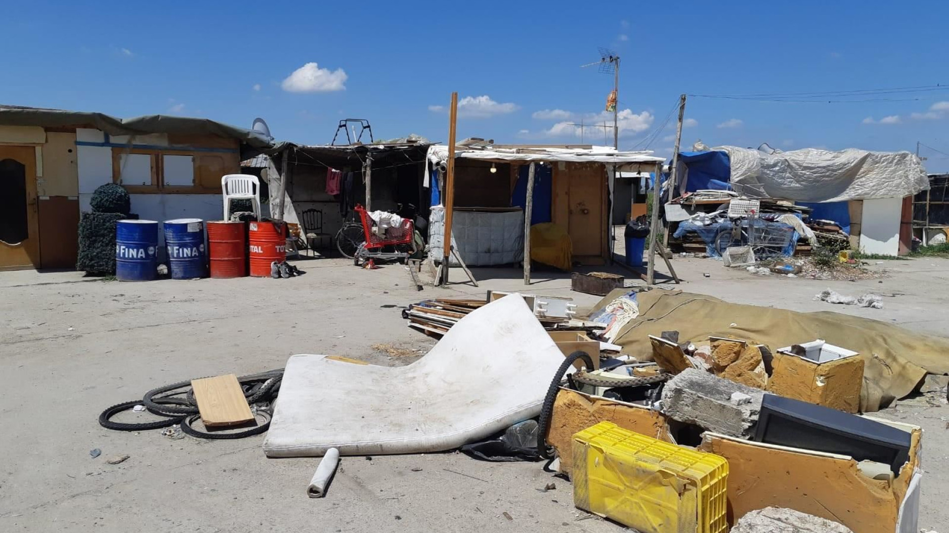 Immagine di Emergenza ghetti, nominato il commissario contro gli "insediamenti abusivi"