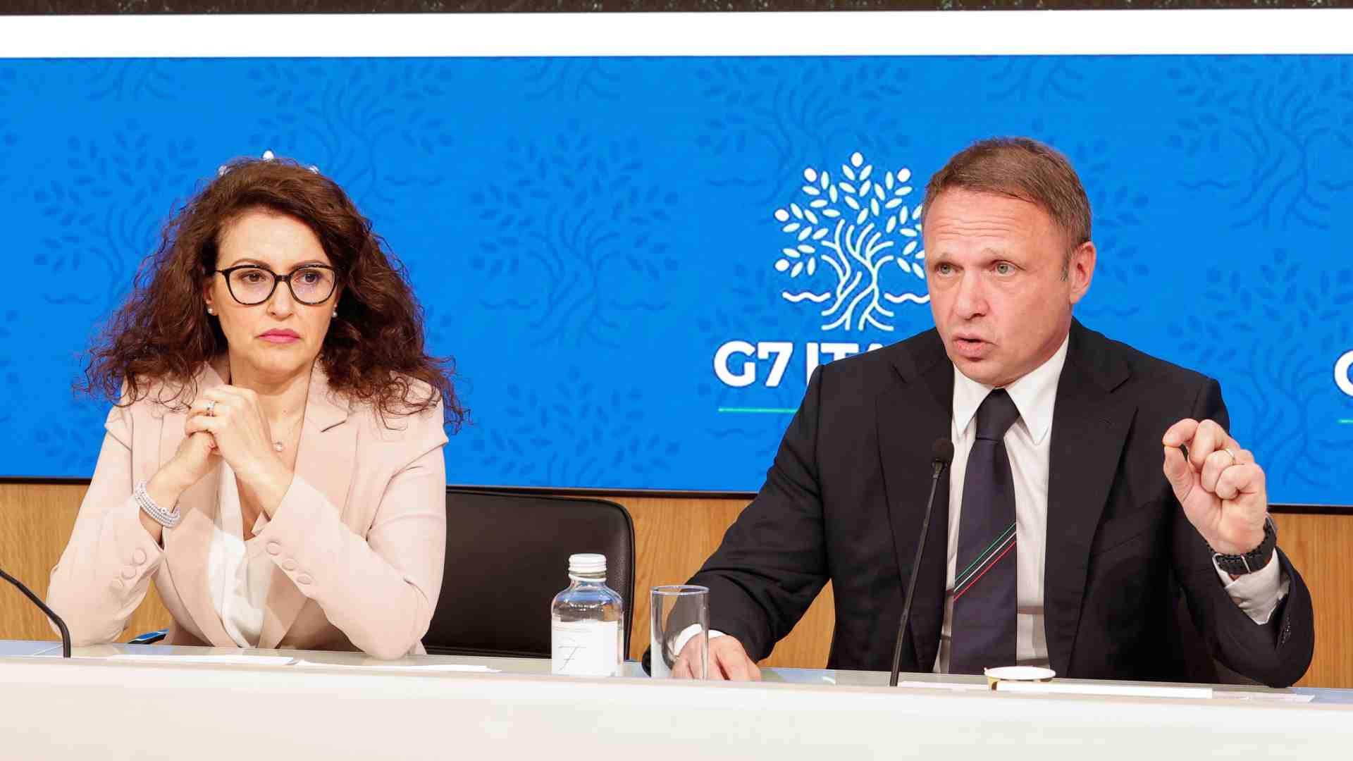 Immagine di Torna la Social card: 40 euro in più, ma gli sconti sono a rischio