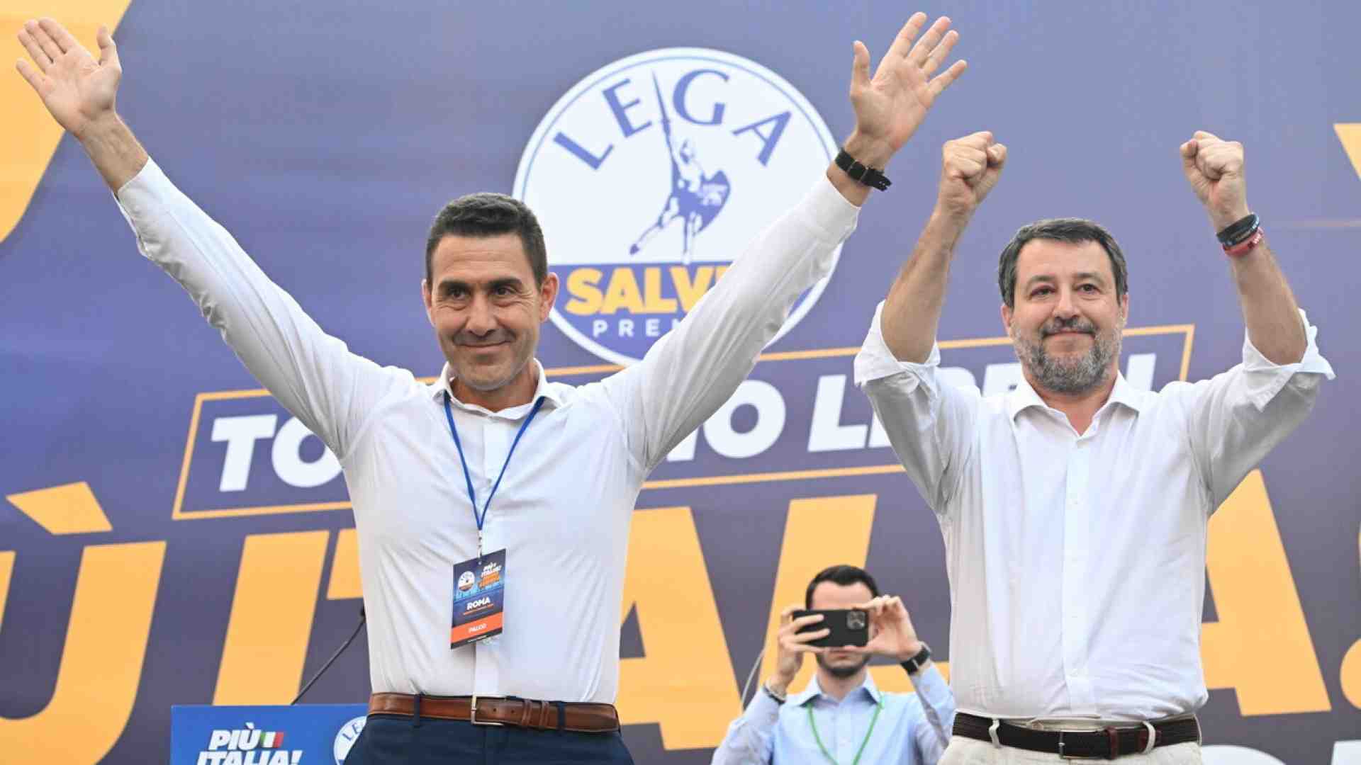 Immagine di Vannacci iacta est. In una piazza mezza vuota Salvini lancia il Generale oltre l’ostacolo