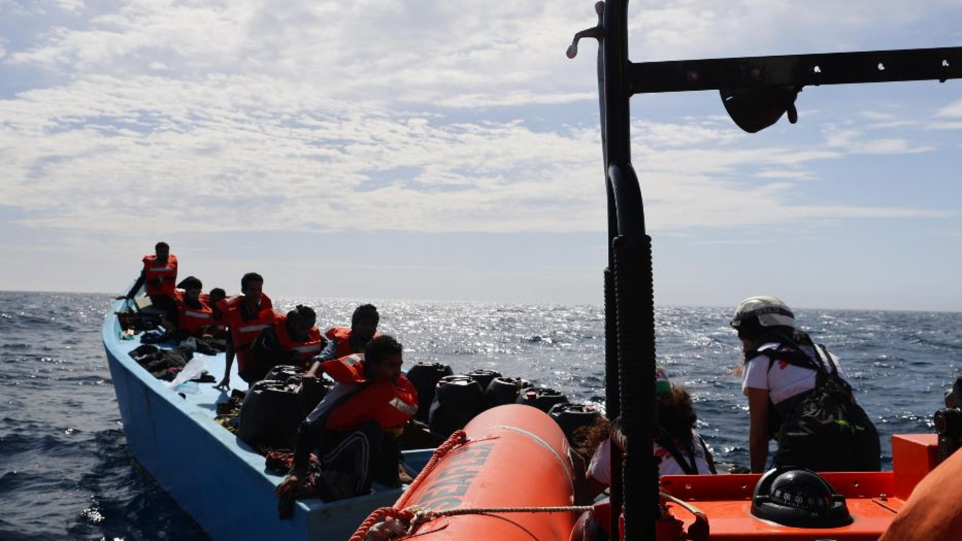 Immagine di Recuperati 11 cadaveri. "Non portateli a Lampedusa"