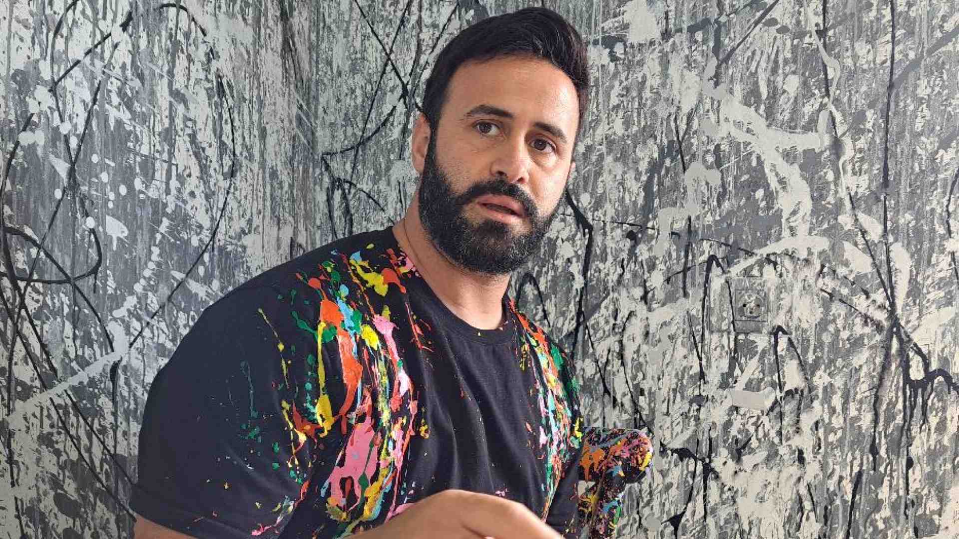 Immagine di Da emarginato a star dei social. Artista druso: «La mia rabbia a colori»