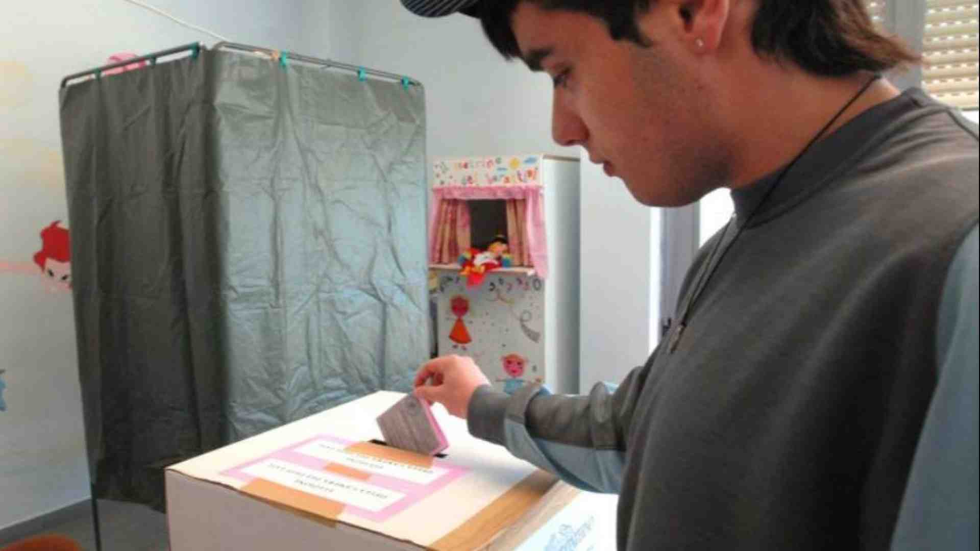 Immagine di «Cari mamma e papà, alle Europee votate così»