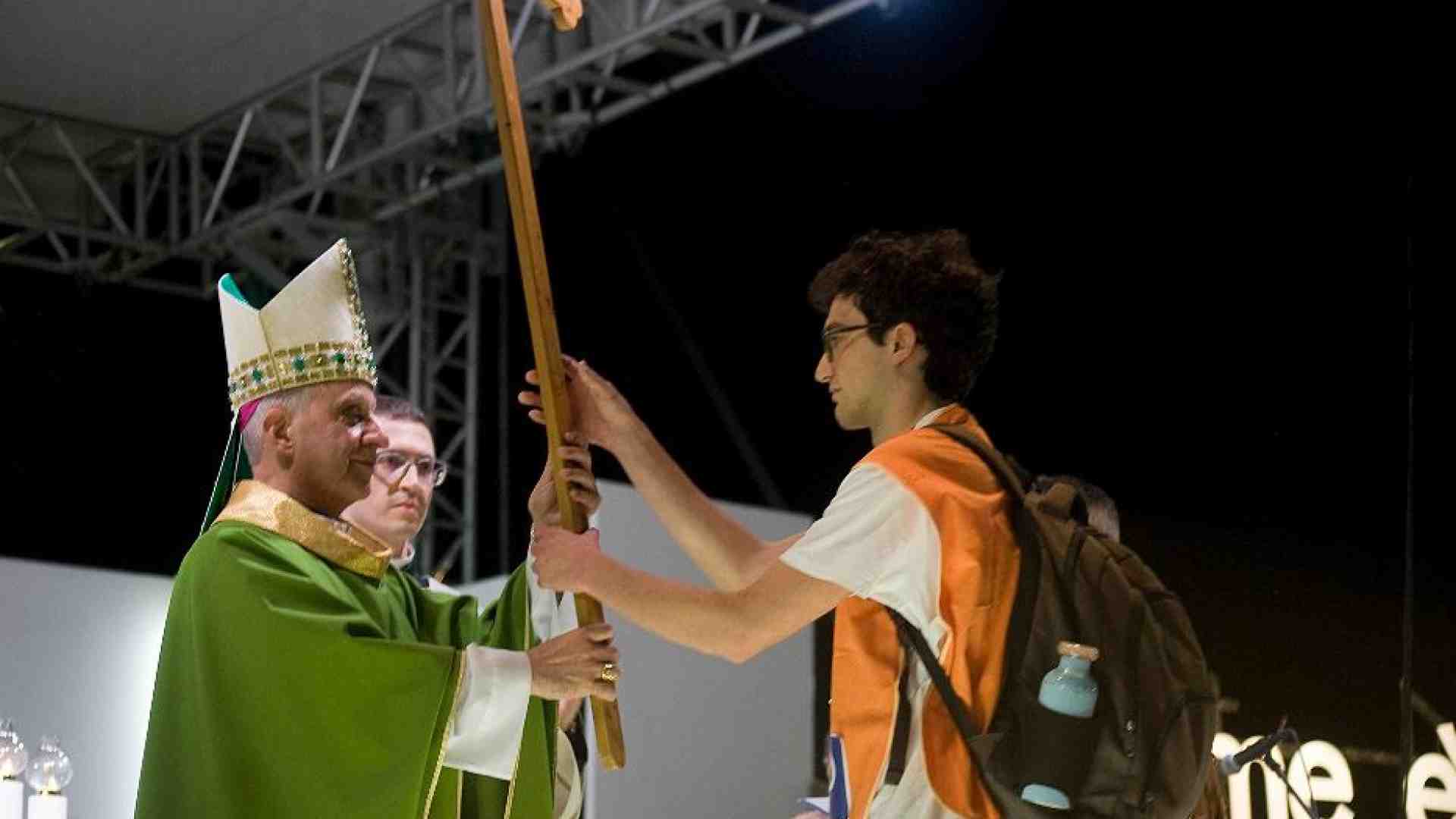 Immagine di Il Papa alla Macerata-Loreto: la speranza è sempre possibile