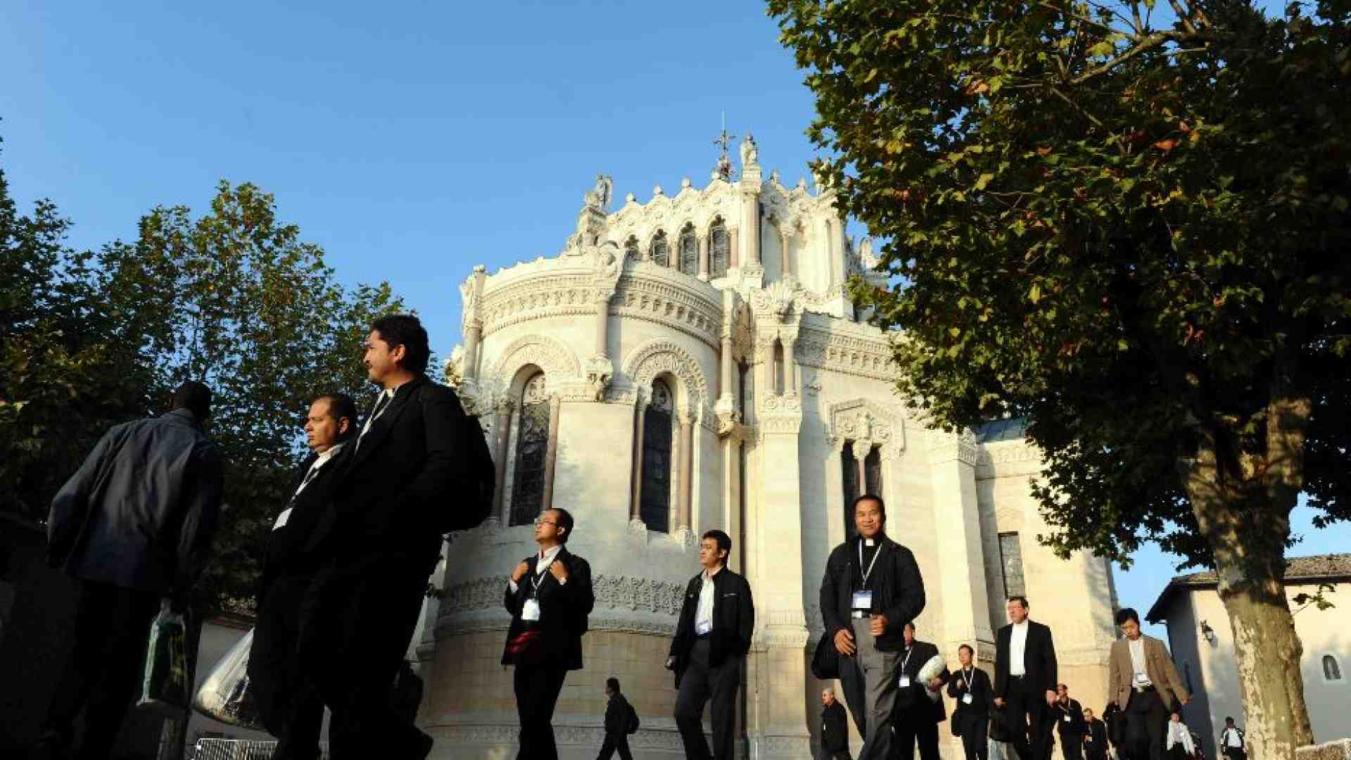 Immagine di Preti e omosessualità: oltre le norme serve una formazione affettiva seria