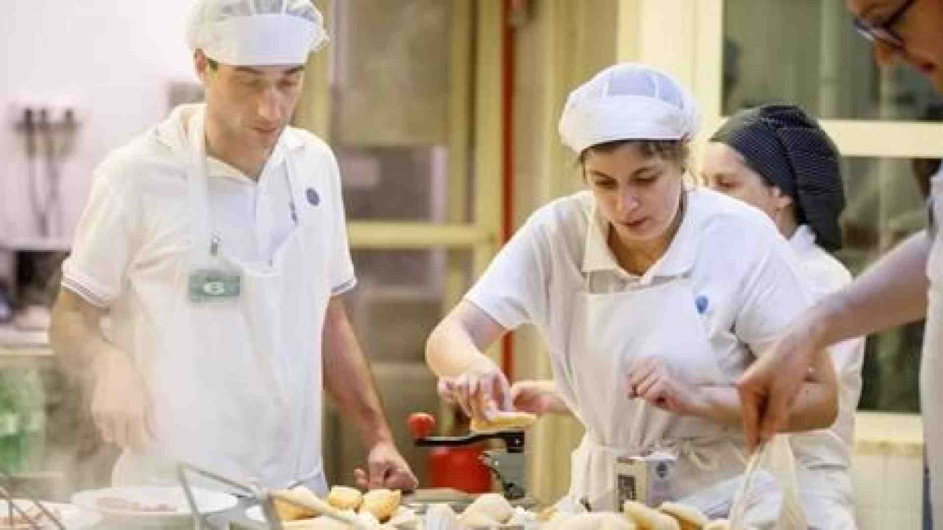 Immagine di Autismo, le caserecce al pesto dei ragazzi di Luna Blu per i delegati Onu